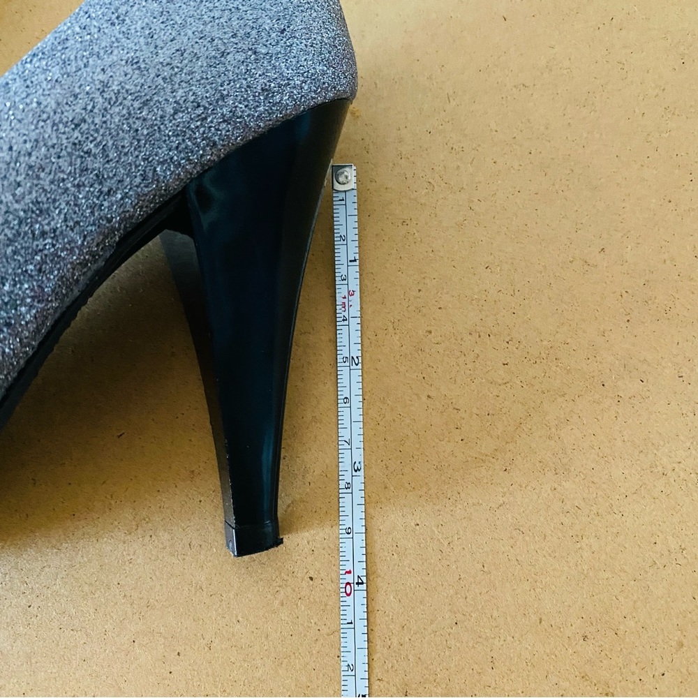 Gabriella Rocha Glittery Heels pumps size 6 VGUC Msrp $60 worn once - Picture 5 of 11